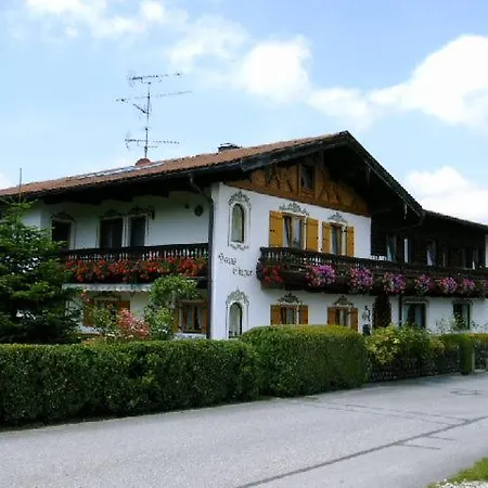Apartment Haus Singer